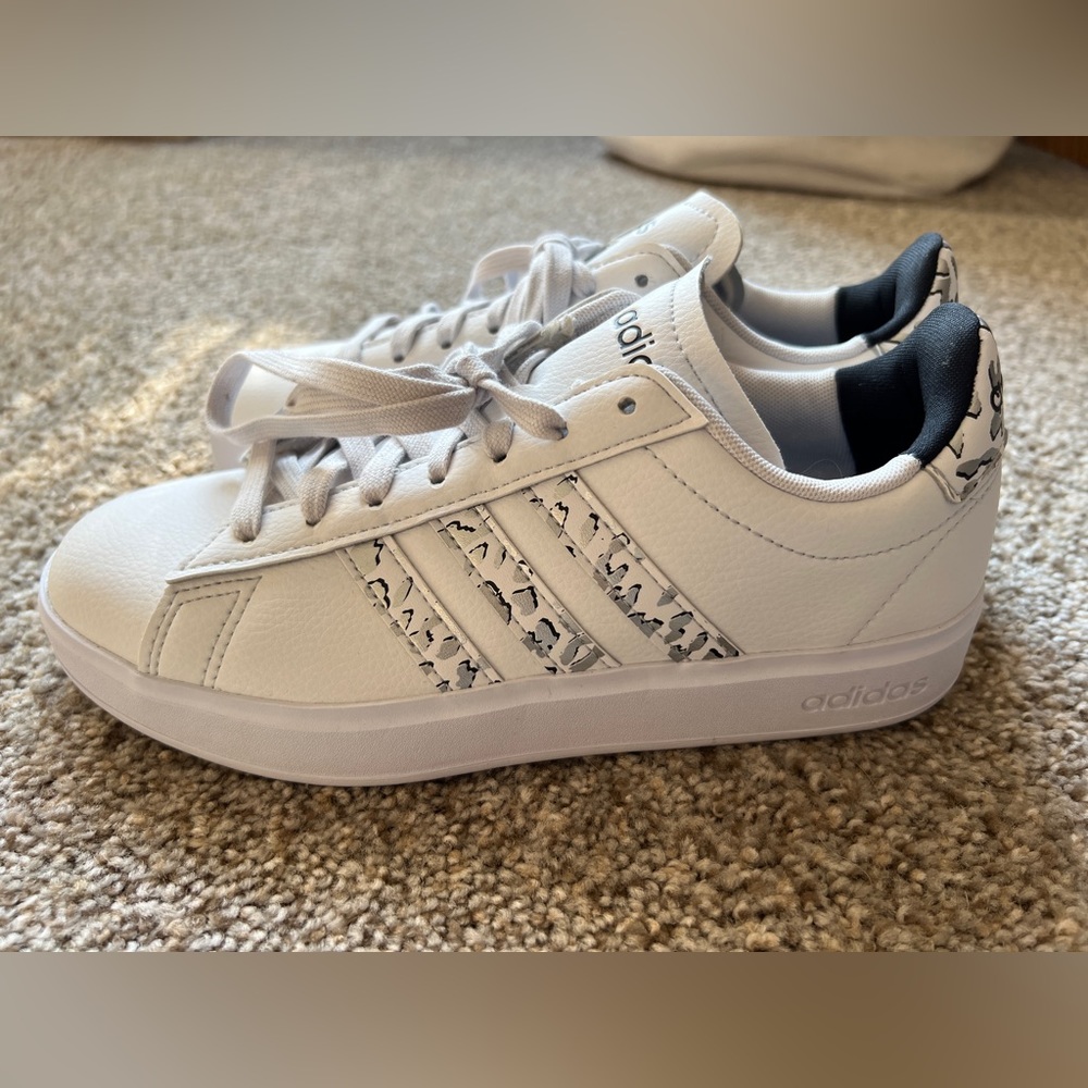 Adidas grand court cloudfoam shoes